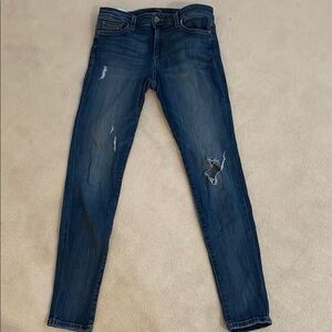 Joe’s skinny blue jeans size 28